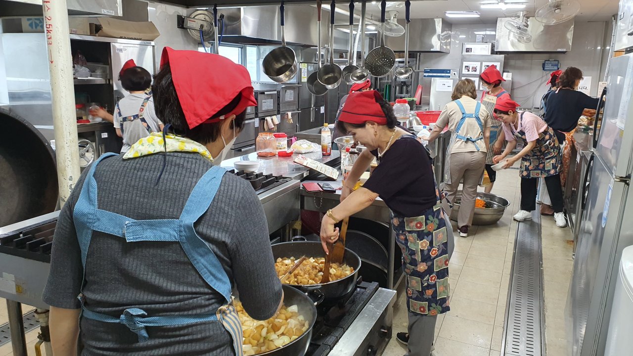 230621 독거어르신 반찬봉사