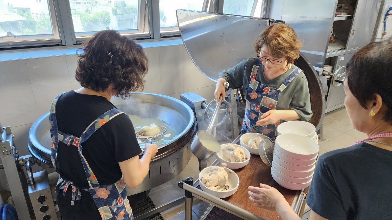 230719 독거어르신반찬봉사